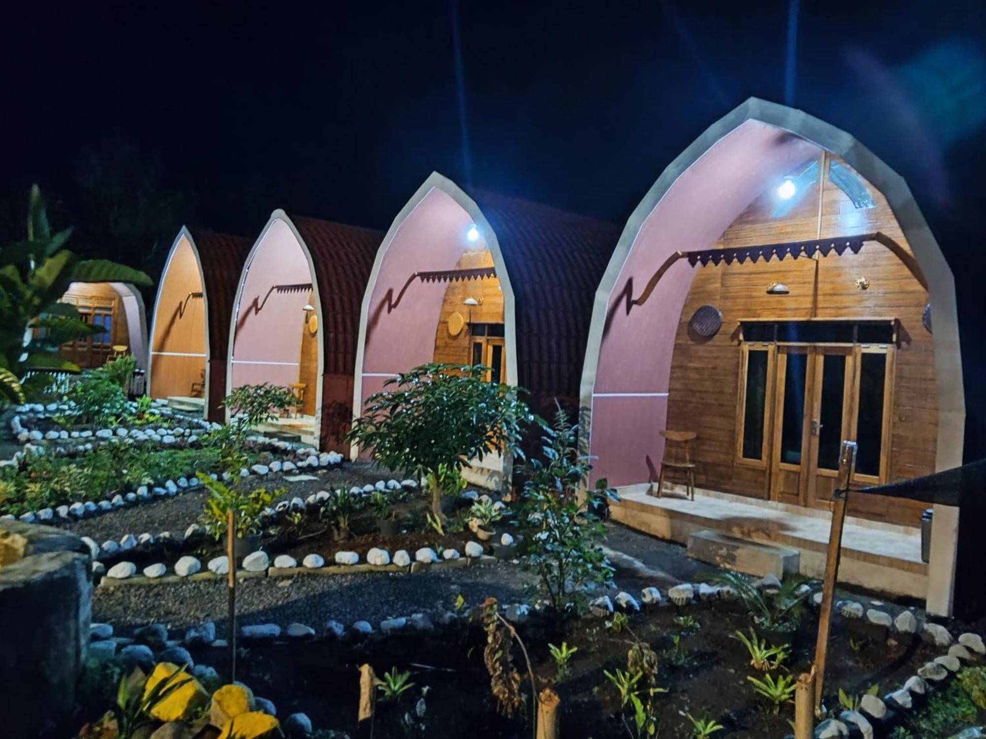 Indah Damai Cottages Sidomukti Kültér fotó